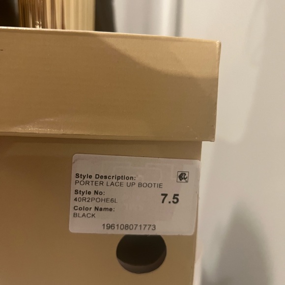 Michael Kors boots like new - Picture 4 of 4